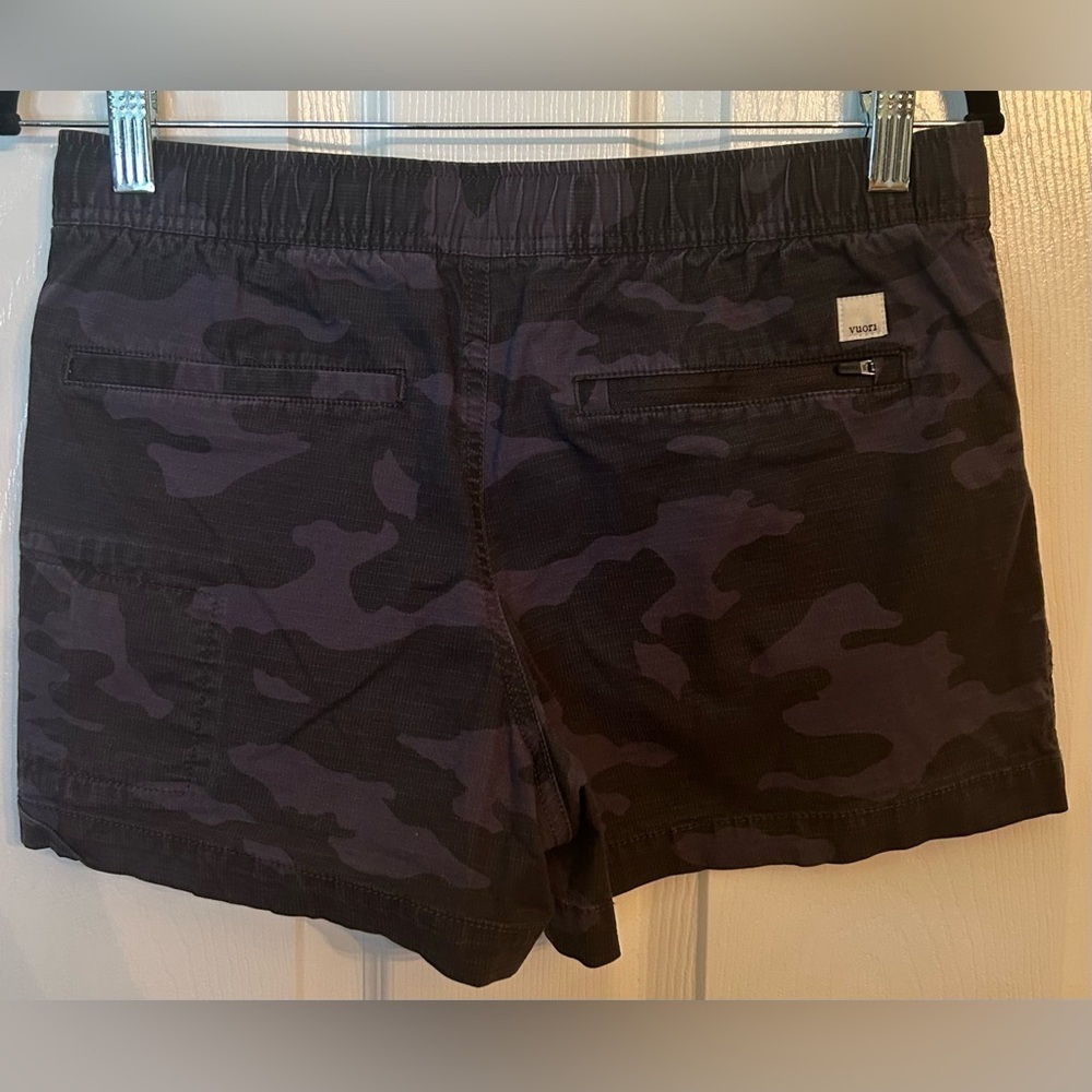 VUORI Ripstop Shorts- Black/ Grey Camo Size Small - Picture 4 of 8